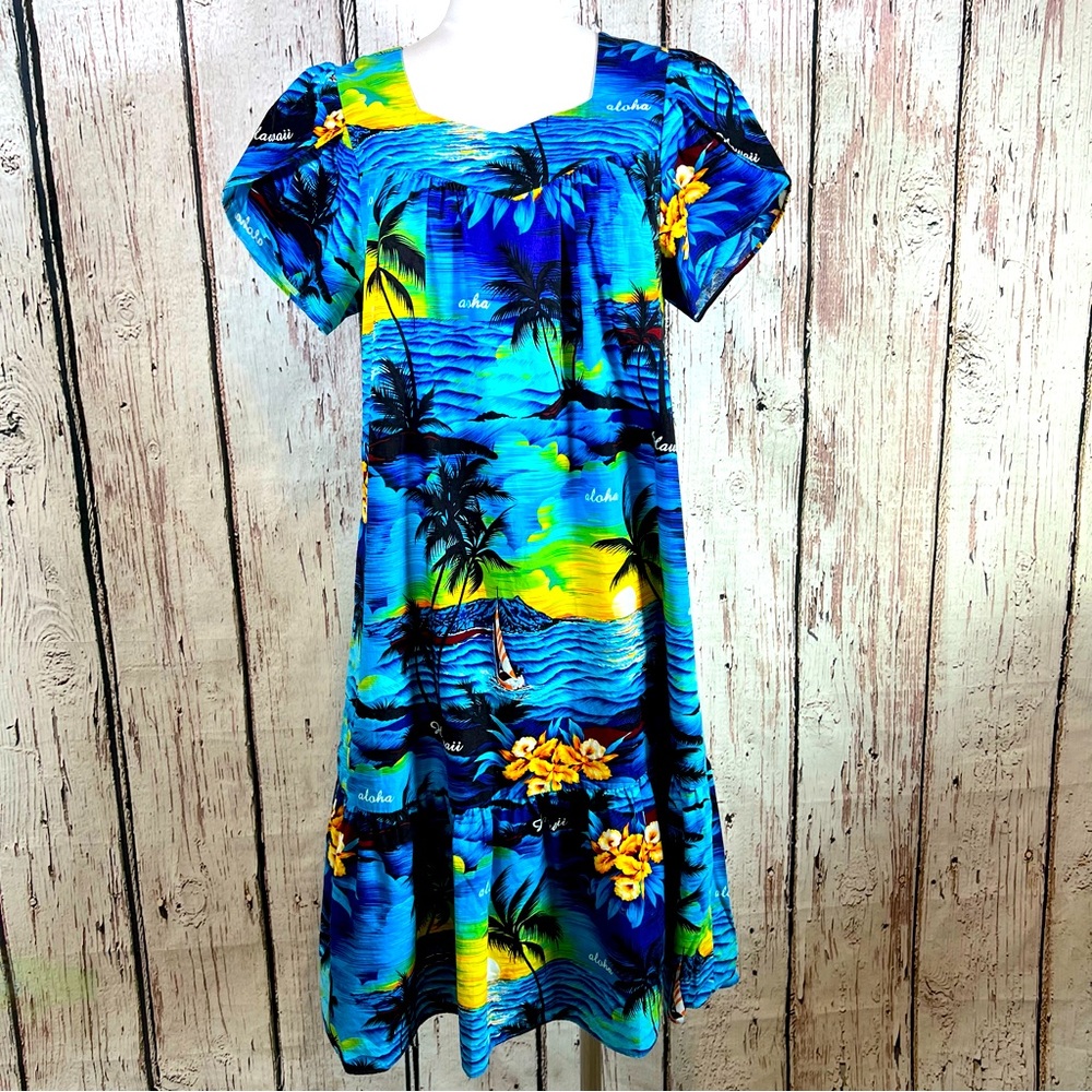 VINTAGE Royal Creations Hawaiian MuuMuu Tropical Luau Ruffles Dress MEDIUM EUC
